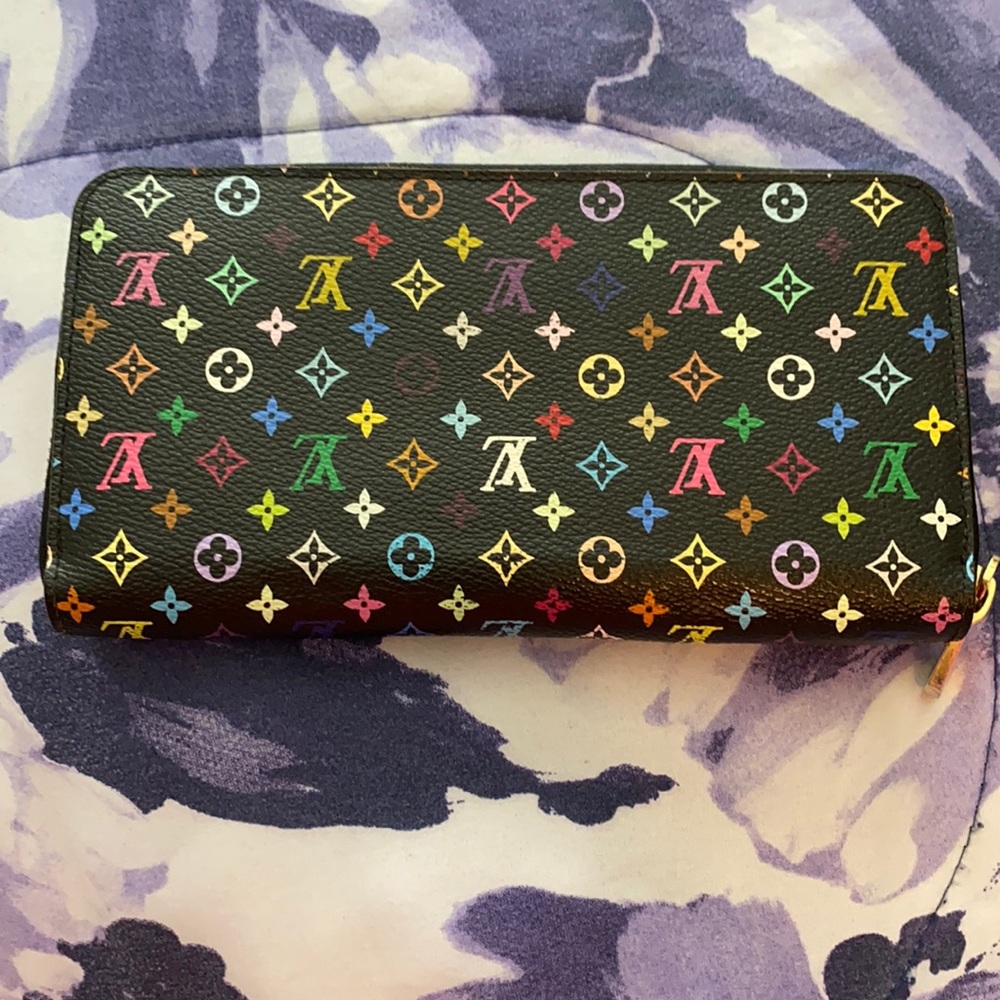 Louis Vuitton X Takashi zippy wallet